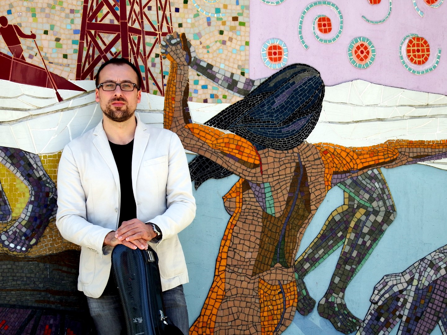 Danijel Cerović with classical guitar